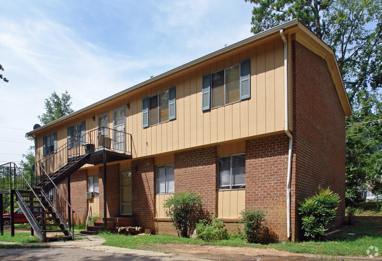 Building Photo - 1701-1703 Curtis Dr
