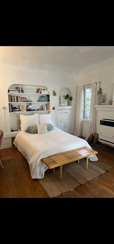 Foto principal - 907 Sanborn Ave