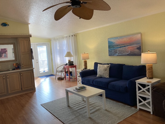 Building Photo - 2078 Nettles Blvd