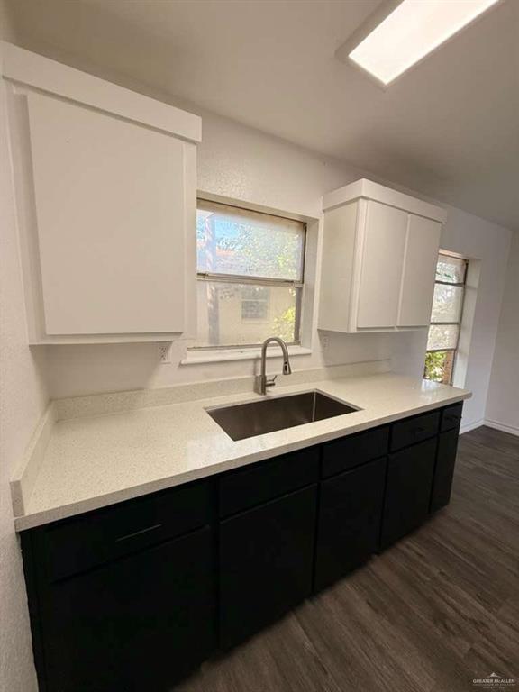 Foto del edificio - 12 West Dr