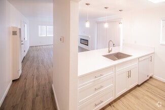 Remodeled apartments - Oak Park Village Apartments
