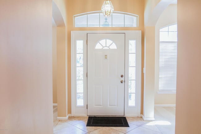 Foto del edificio - 8898 Canopy Oaks Dr