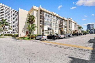 Building Photo - 501 Three Islands Boulevard