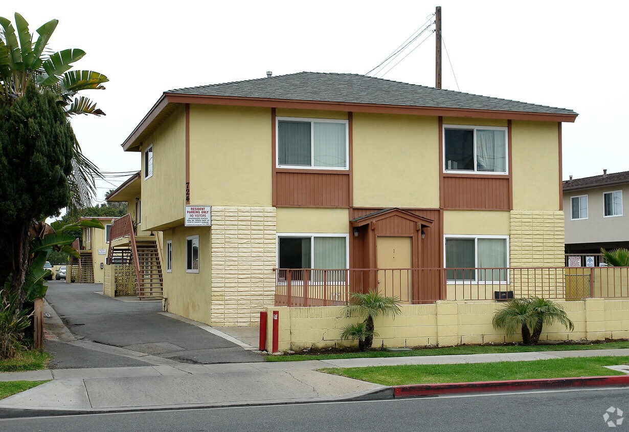 Foto principal - 724 W 18th St