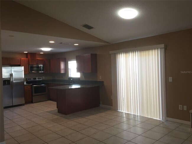 Foto del edificio - 4309 Longshore Dr