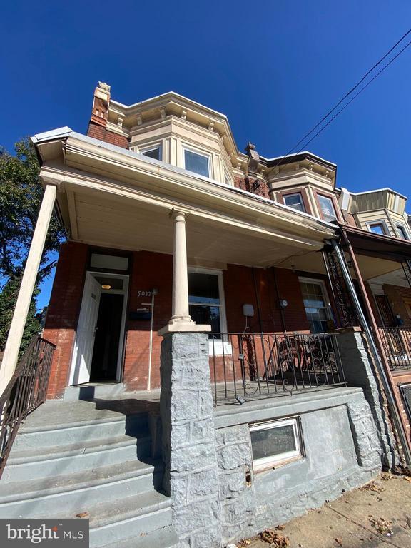 Building Photo - 5017 Parrish St