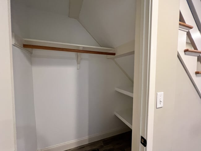 Building Photo - 133 Boston Post Rd