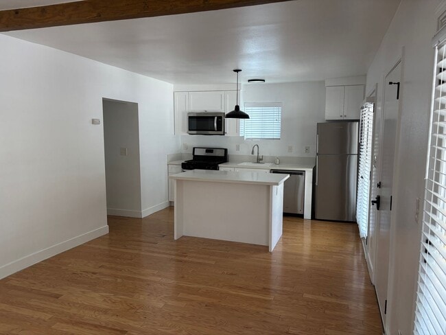 Building Photo - 3232 Verdugo Rd