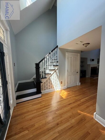 Foto del edificio - 558 Gene Bland Rd