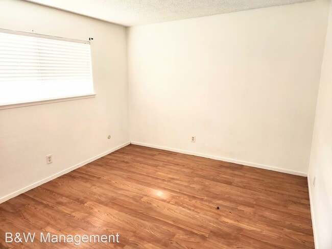 Foto del edificio - 3 br, 2 bath House - 668 Victoria Way