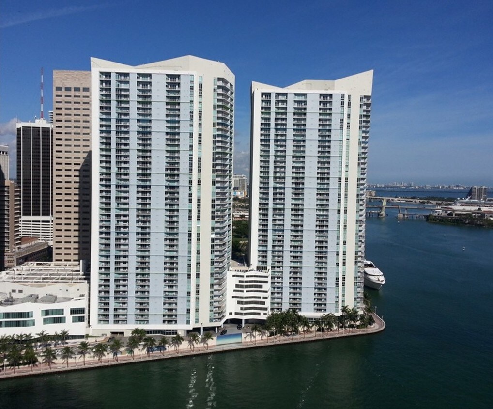 335 S Biscayne Blvd Unit 20T, Miami, FL 33131 Condo for Rent in Miami