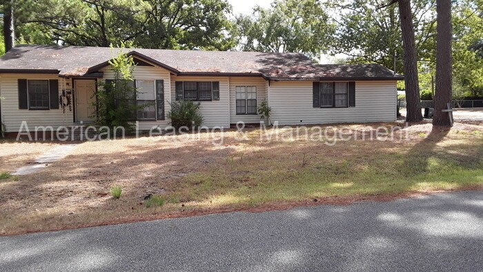 Primary Photo - 4 bedroom 2 bath!