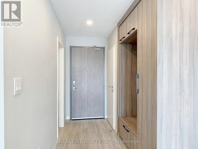 Building Photo - 20 George St