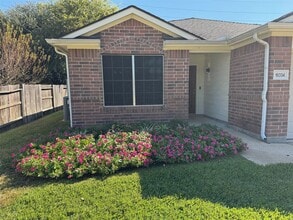 Building Photo - 19334 Wading River Dr