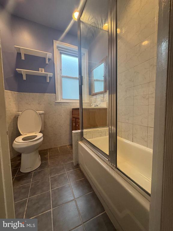 Building Photo - 3412 Salmon St