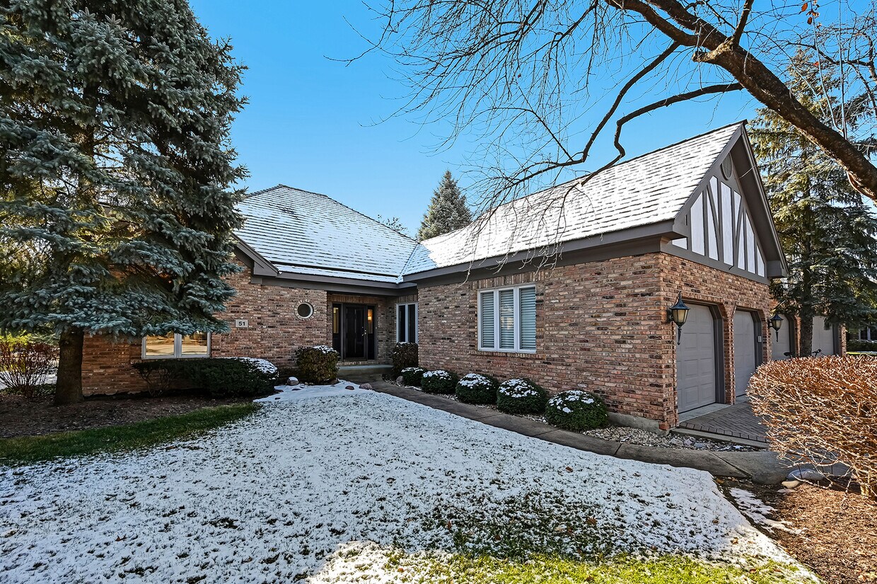 Primary Photo - 51 Chesterfield Ct
