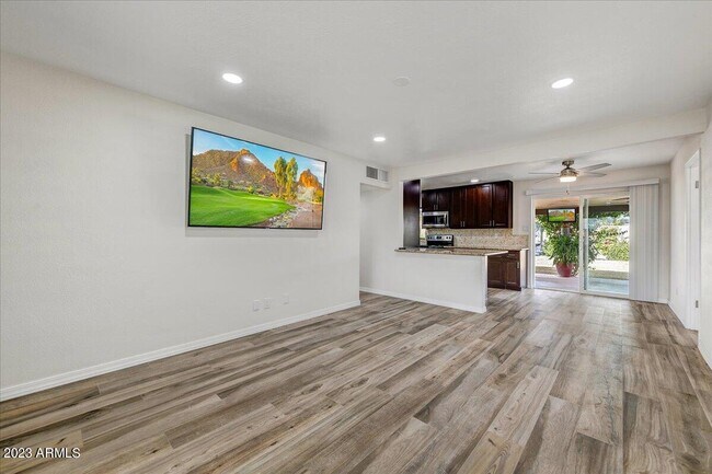 Building Photo - 7736 E Catalina Dr