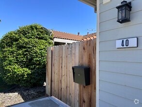 Building Photo - 40 Adler Cir