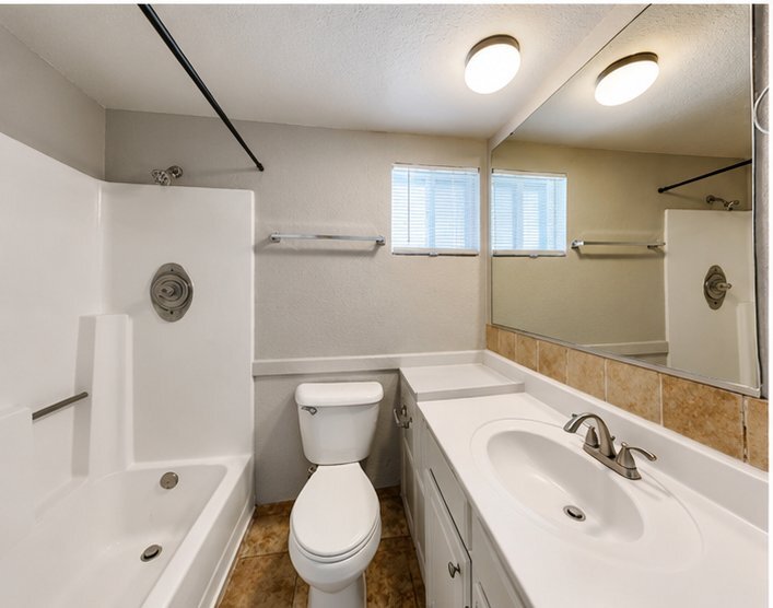 Foto del edificio - 1402 W Mercer Ln