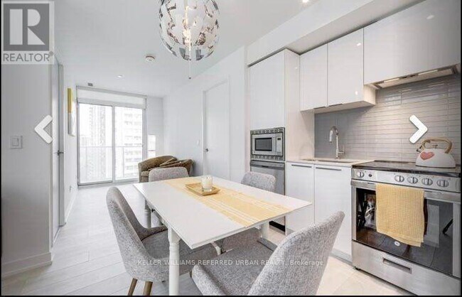 Photo du bâtiment - 501 Yonge St