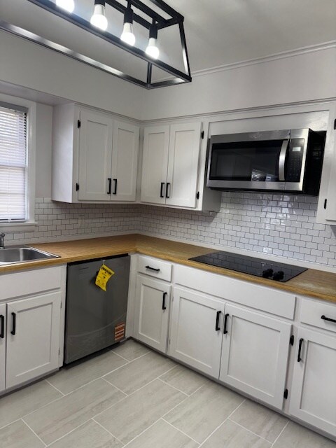 Building Photo - 2034 Hycrest Dr