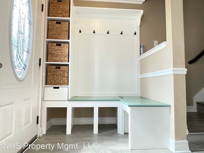 Foto del edificio - 4 br, 2.5 bath House - 13537 Lost Spurs Rd.