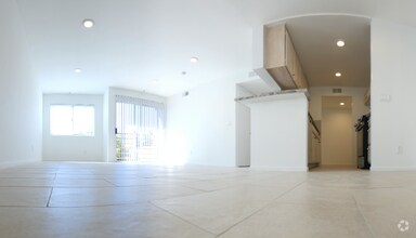Building Photo - 11020 Hesby St