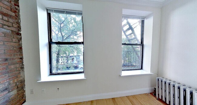 Foto del edificio - 610 E 9th St