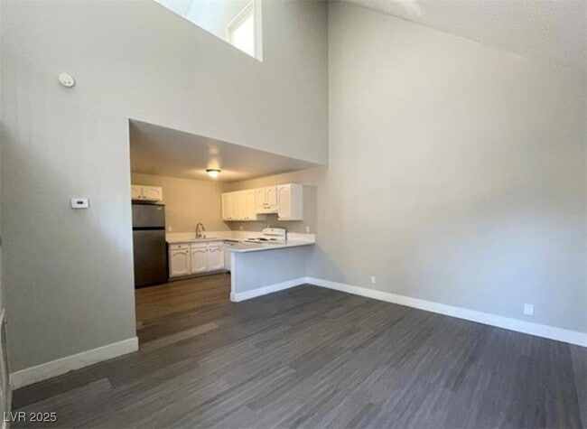 Building Photo - 5187 Garden Ln