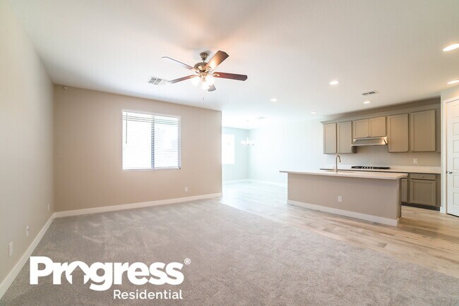 Building Photo - 13359 W Rowel Rd