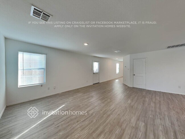 Foto del edificio - 14331 Estuary Pl