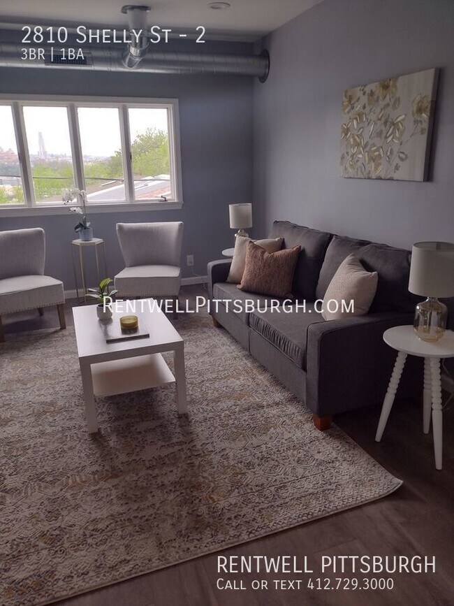 Building Photo - 3 Bedroom Apartment in South Side - No Sec...