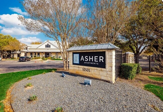 Foto del edificio - 10505 S I-35 Frontage Rd