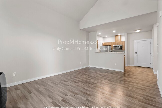 Building Photo - 16405 NW Chadwick Way