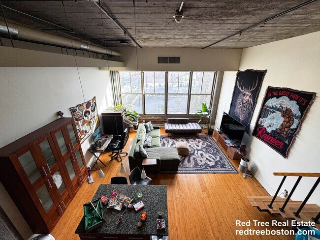 Building Photo - 156 Porter St
