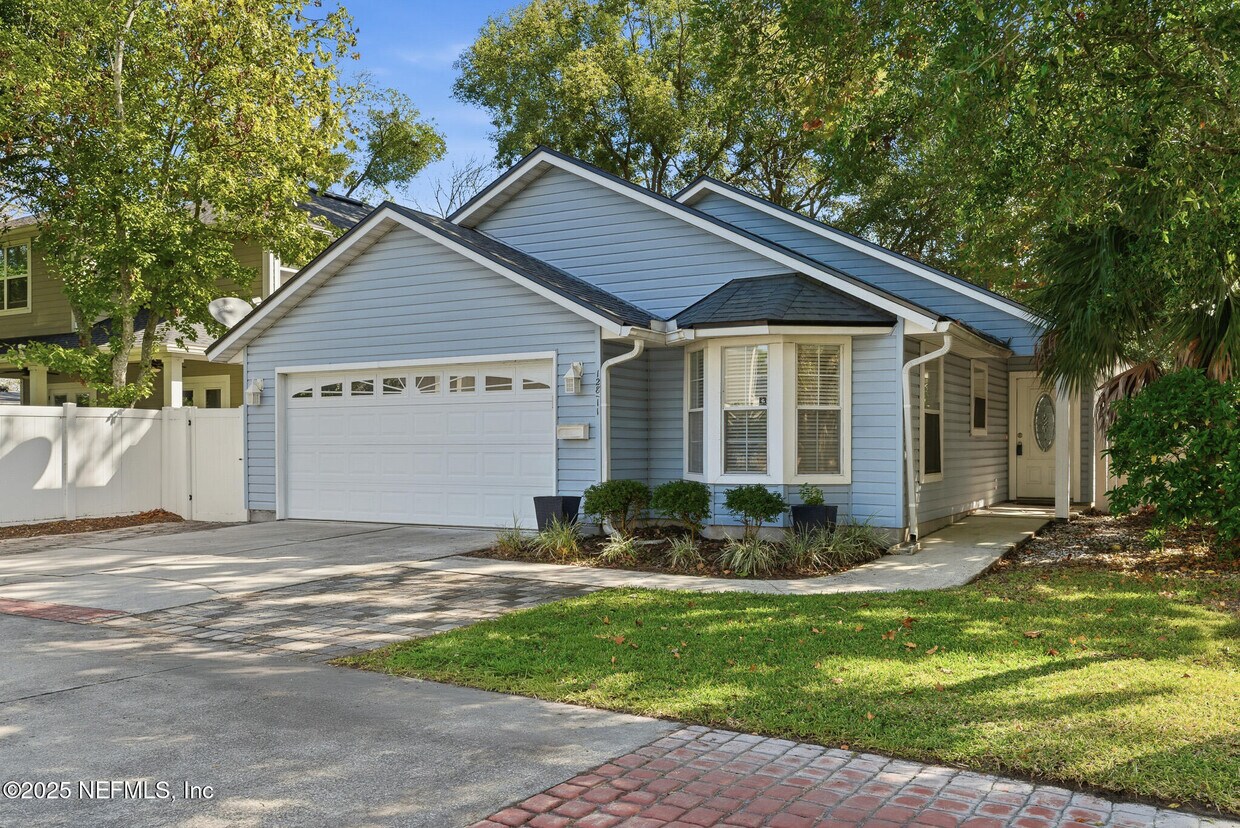 Primary Photo - 128 Seminole Rd