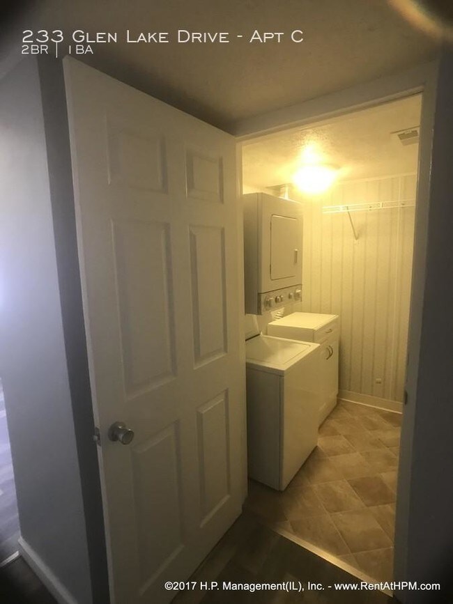 Building Photo - 2 bedroom in Glen Carbon IL 62034