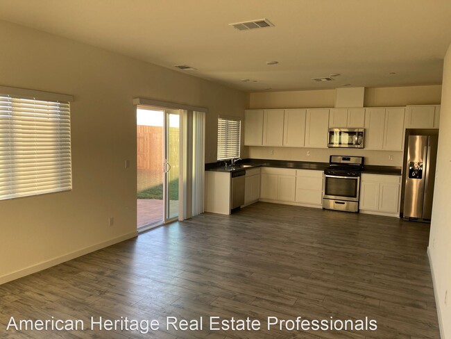 Foto del edificio - 4 br, 2.5 bath House - 4024 Trailblazer Loop