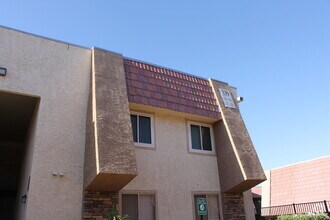 Building Photo - 4401 Alexis Dr