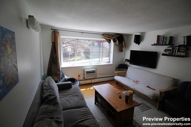 Foto del edificio - 280 Corey Rd