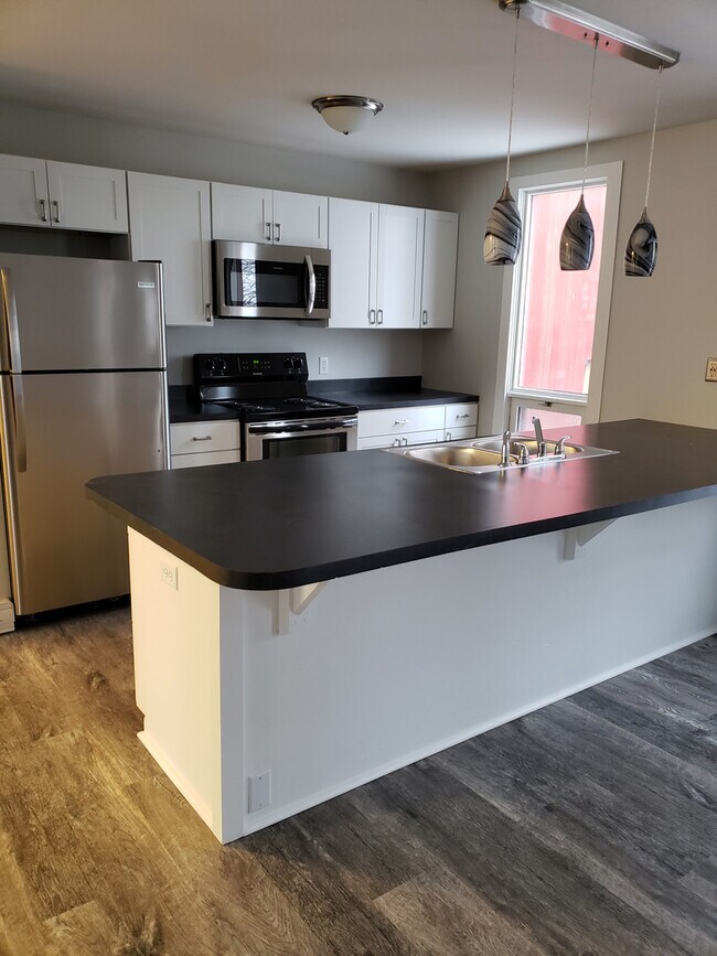 Building Photo - 58 Prospect Ave