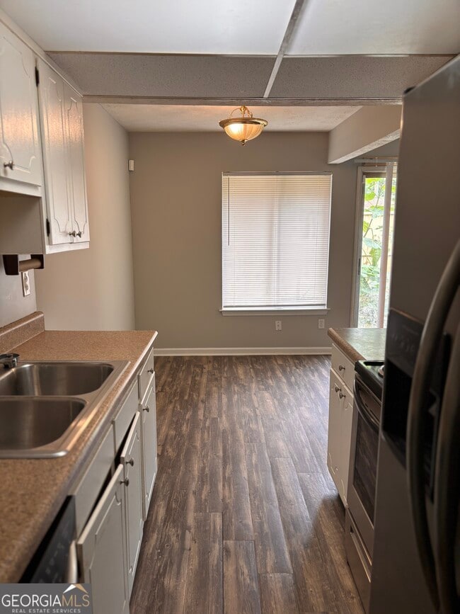 Building Photo - 3156 Tangerine Ct
