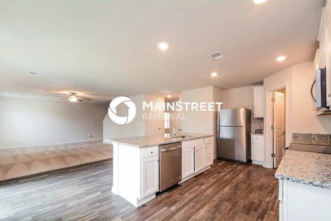 Foto del edificio - 4 Bedroom Pet-Friendly Home in Zebulon, NC with Main Street Renewal