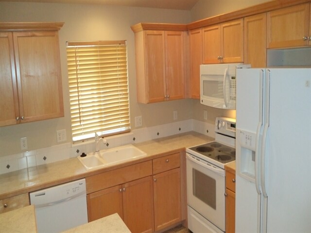 Foto del edificio - 1439 W Crenshaw St