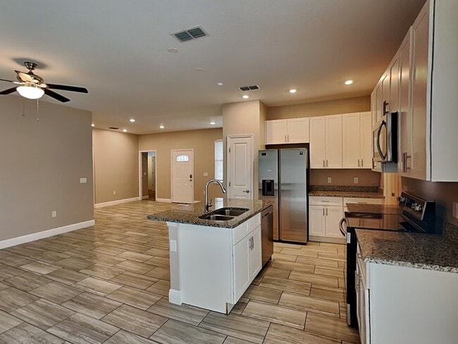 Foto del edificio - 1957 Michigan Dr