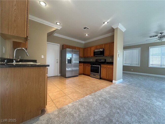 Foto del edificio - 5023 Auburn Skyline St