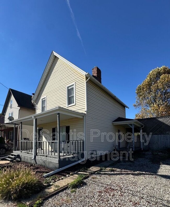 Building Photo - 2107 Adams St