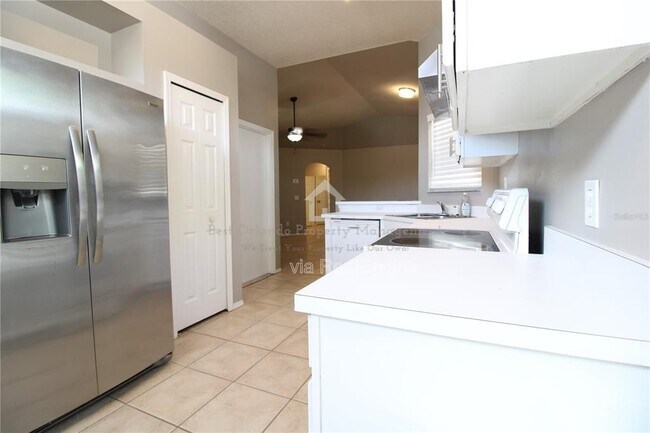 Foto del edificio - 464 Briar Bay Cir