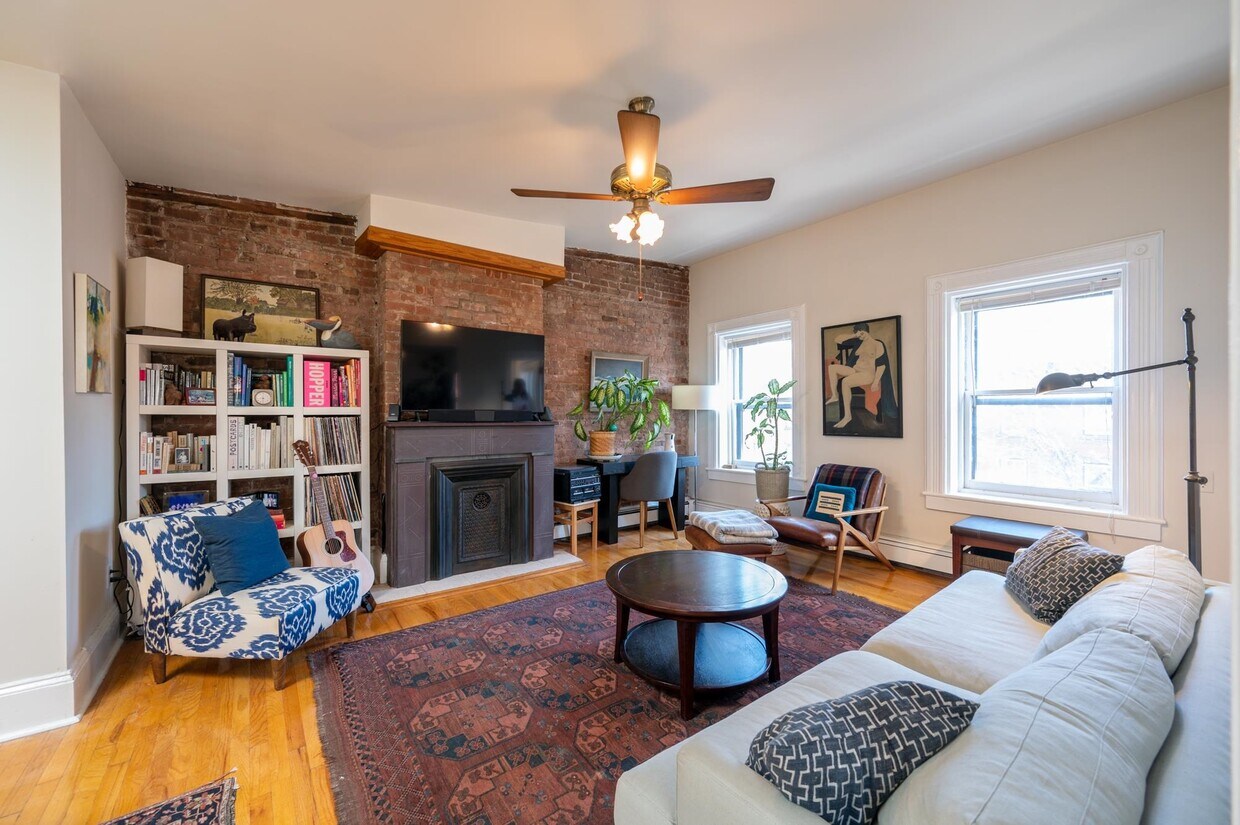 283 Barrow St Unit 3, Jersey City, NJ 07302 Condo for Rent in Jersey