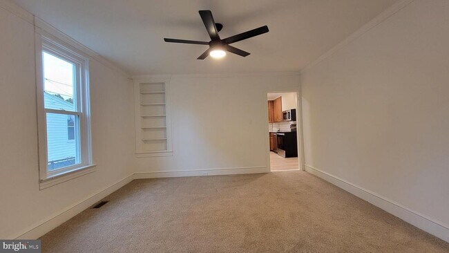 Foto del edificio - 105 Fairview Ave